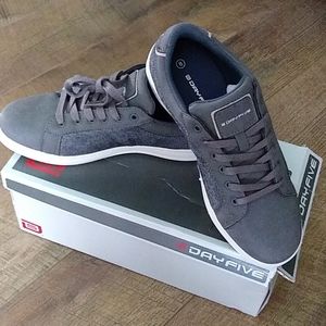Brand new Boys sneakers size 8M